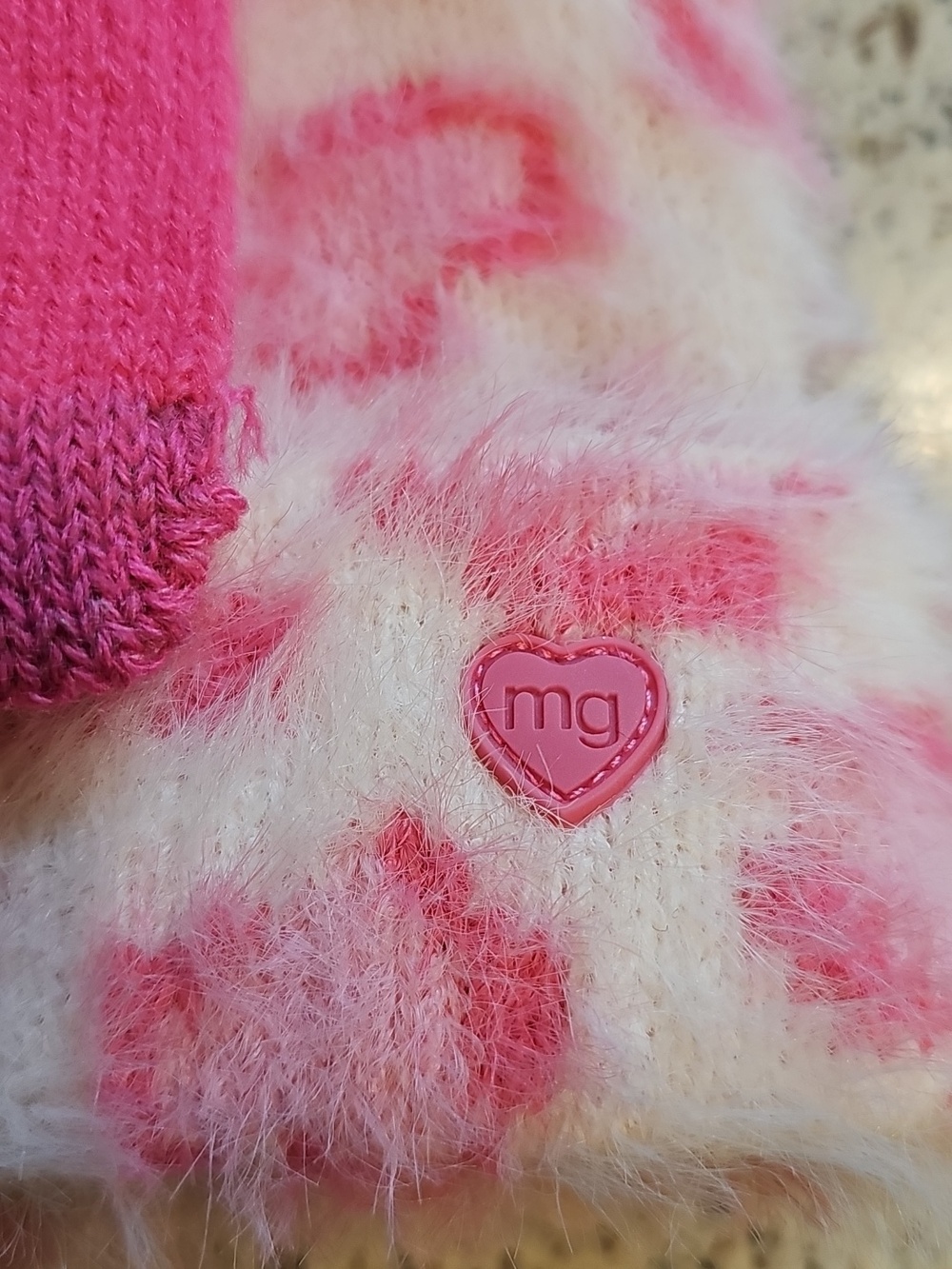 Madden Girl Bright Pink Knit Kids Mittens with Faux Fur Pom - Picture 4 of 4